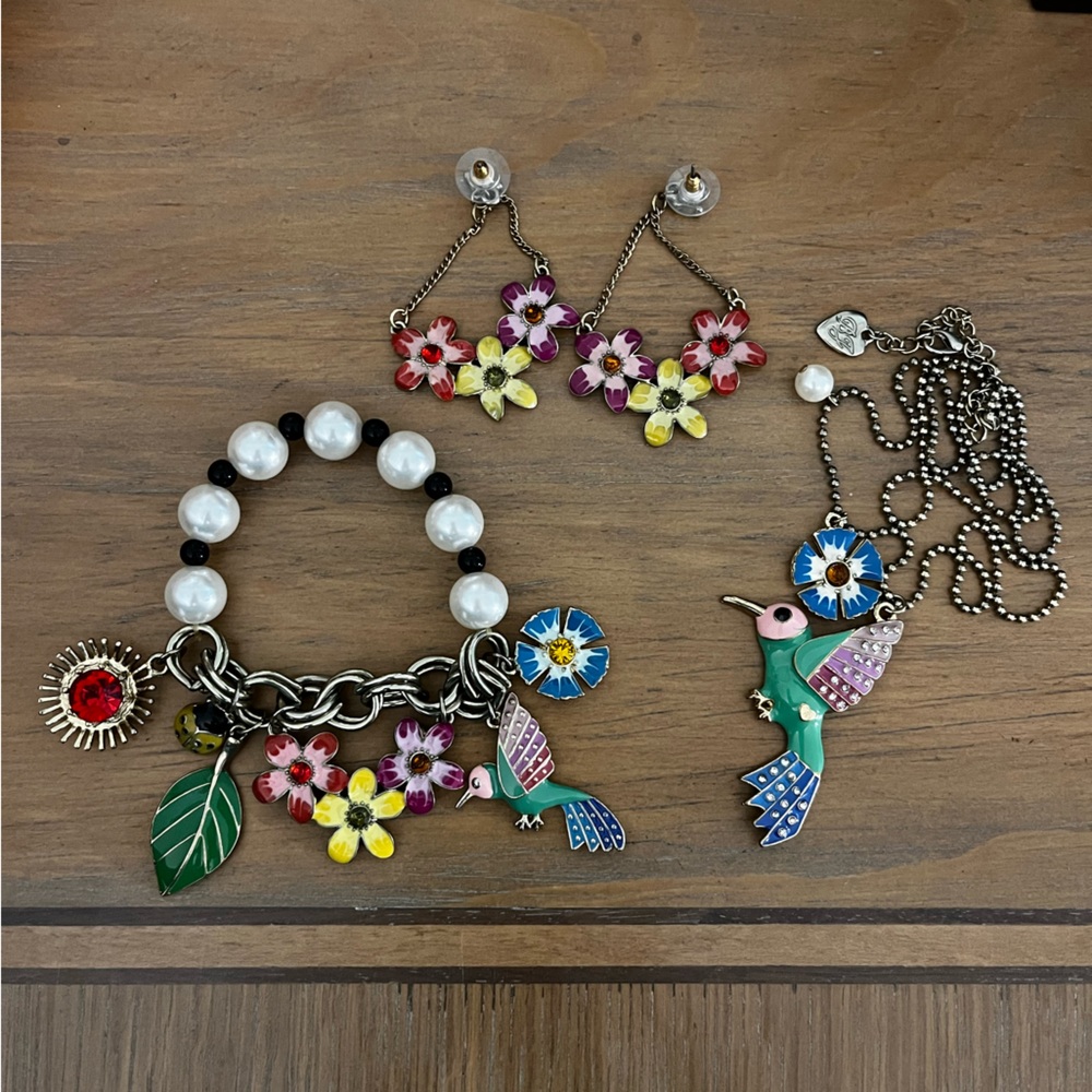 Betsey Johnson 3 Piece Hummingbird Set